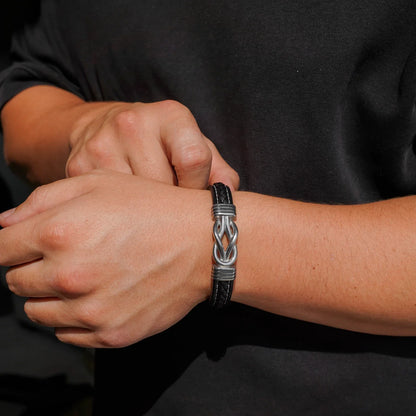 Son’s Eternal Knot Bracelet Gift Set – Personalized with Engraving